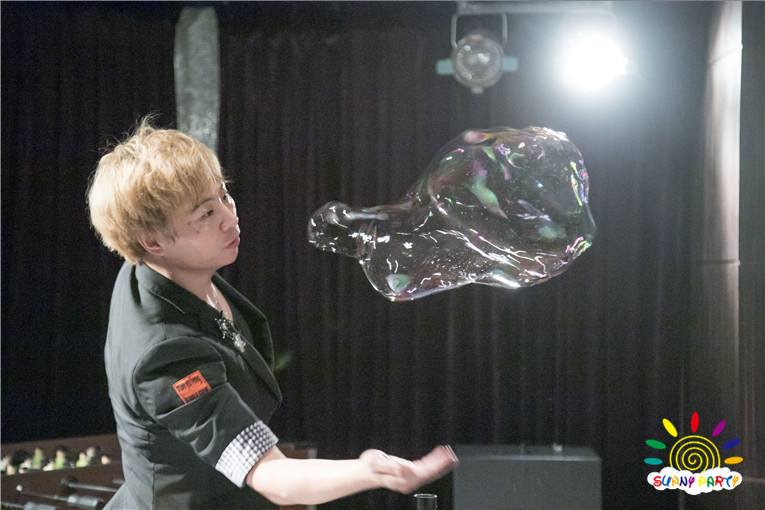 ſ Bubble Show