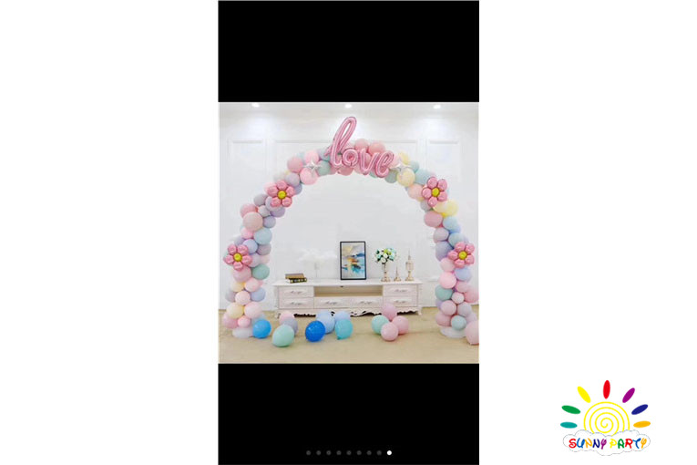 Ⲽ Balloon Arrangement