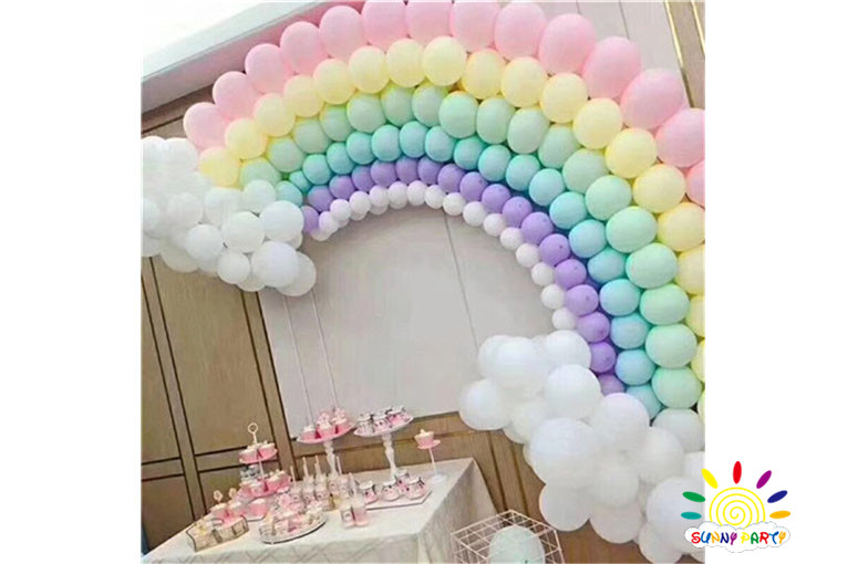 Ⲽ Balloon Arrangement