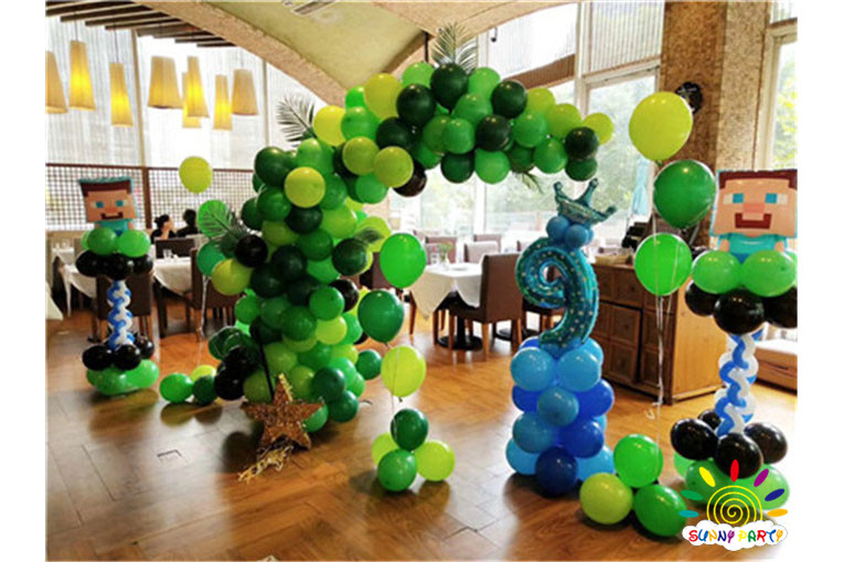 Ⲽ Balloon Arrangement