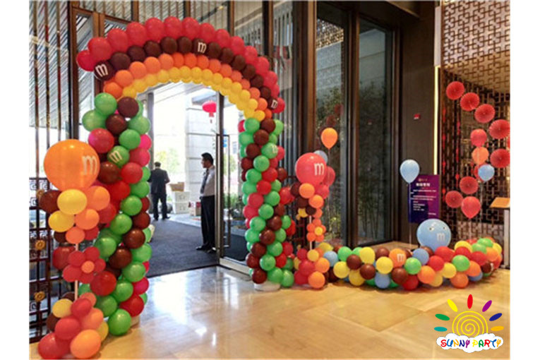 Ⲽ Balloon Arrangement